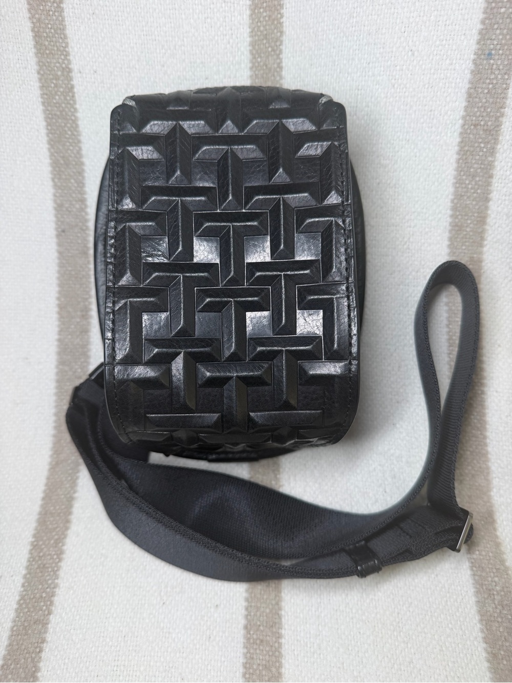 Tsuchiya Kaban Legacy Logo Mini Crossbody - Picture 4 of 10